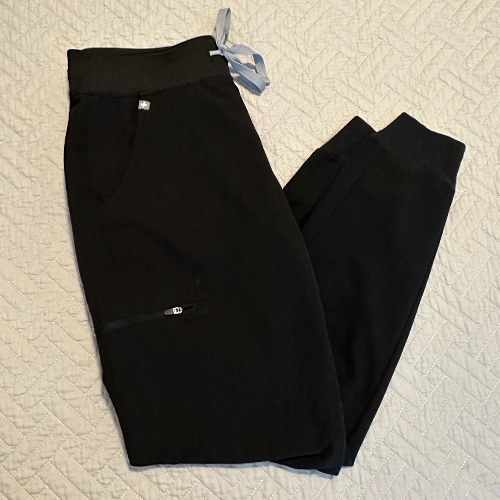 FIGS Zamora Joggers